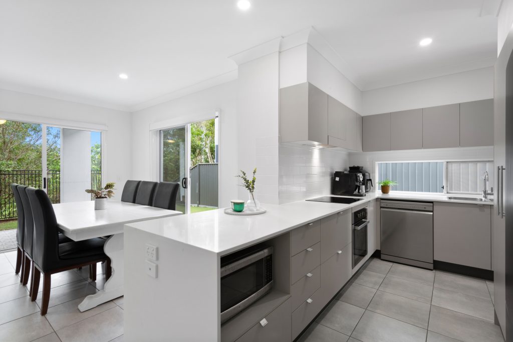 Sold - 28 Magnetic Lane - New Property in Meridan Plains - Real Estate by Nicki Colam