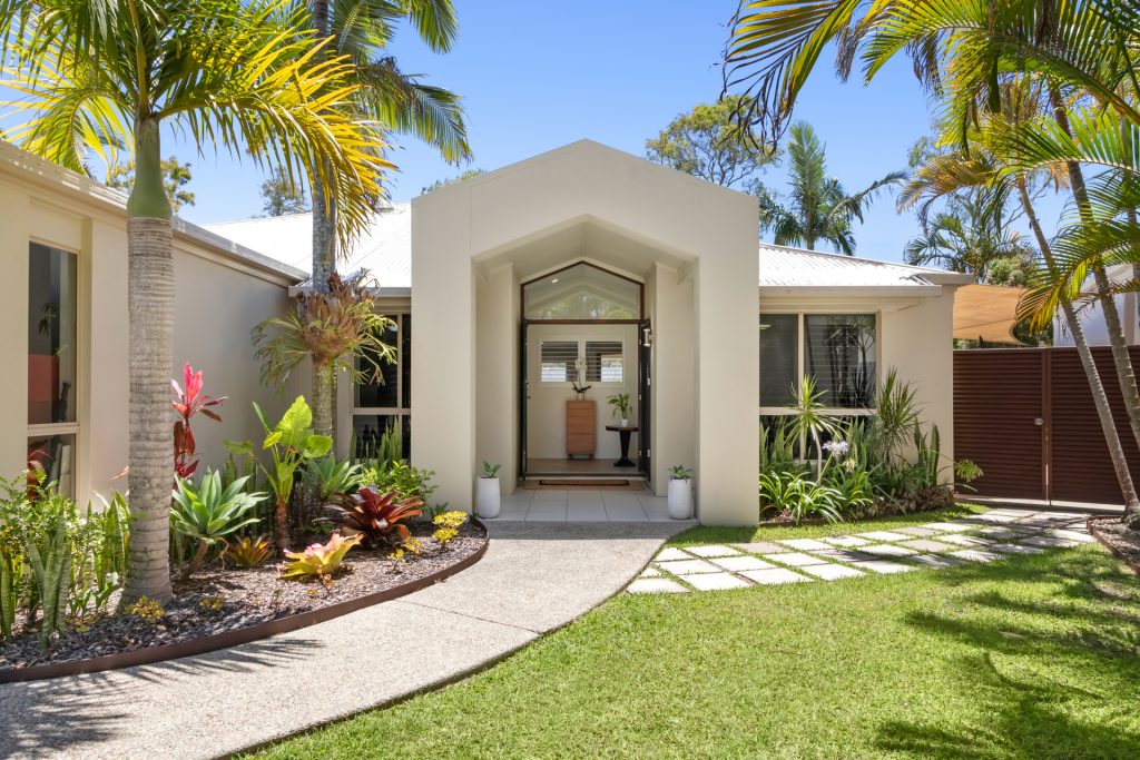 Sold - 6 Tortola Place - New Property in Kawana Island - Real Estate by David Hedley-Ward