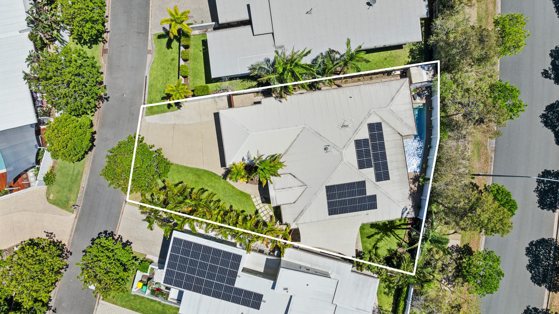 Sold - 6 Tortola Place - New Property in Kawana Island - Real Estate by David Hedley-Ward