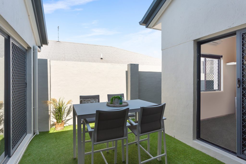 Sold - 9 Lacebark Street - New Property in Meridan Plains - Real Estate by Nicki Colam