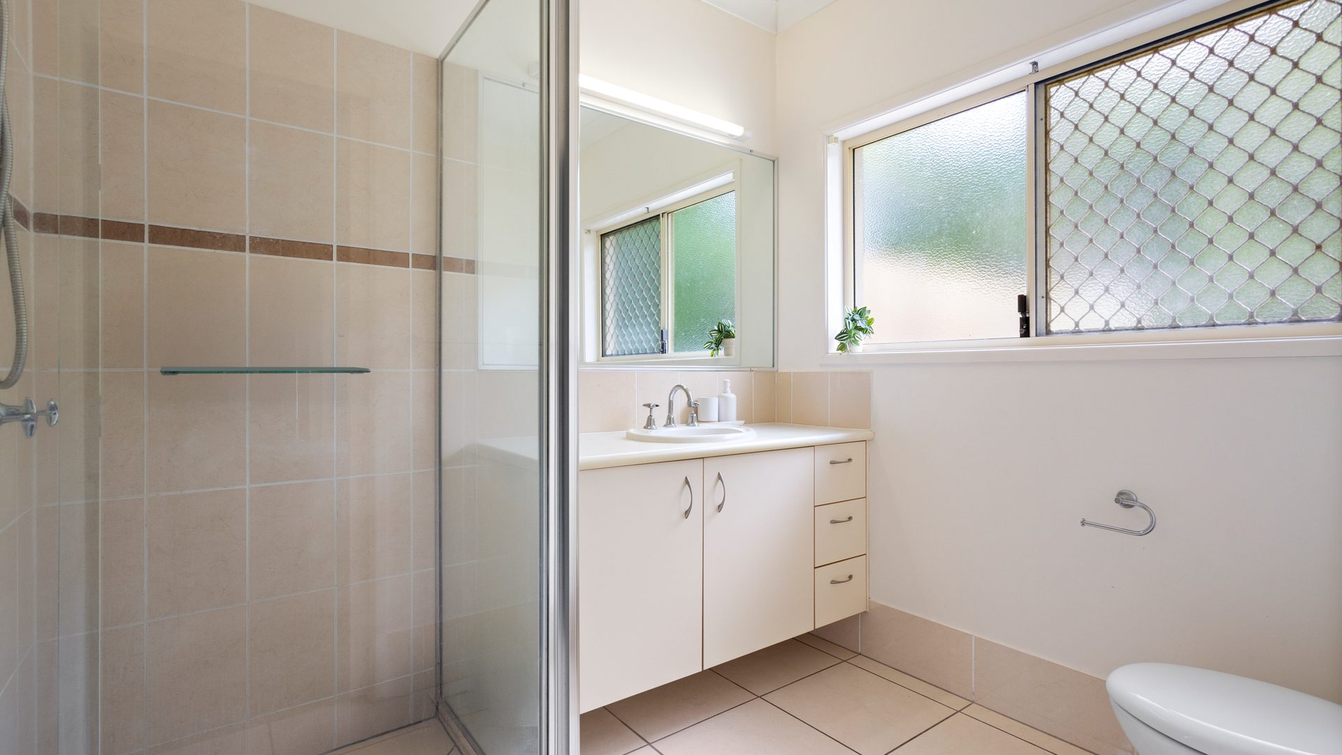 Sold - 9 Brushbox Place - New Property in Meridan Plains - Real Estate by Nicki Colam
