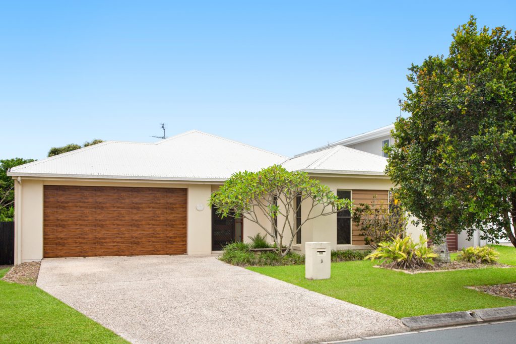 Sold - 9 Brushbox Place - New Property in Meridan Plains - Real Estate by Nicki Colam