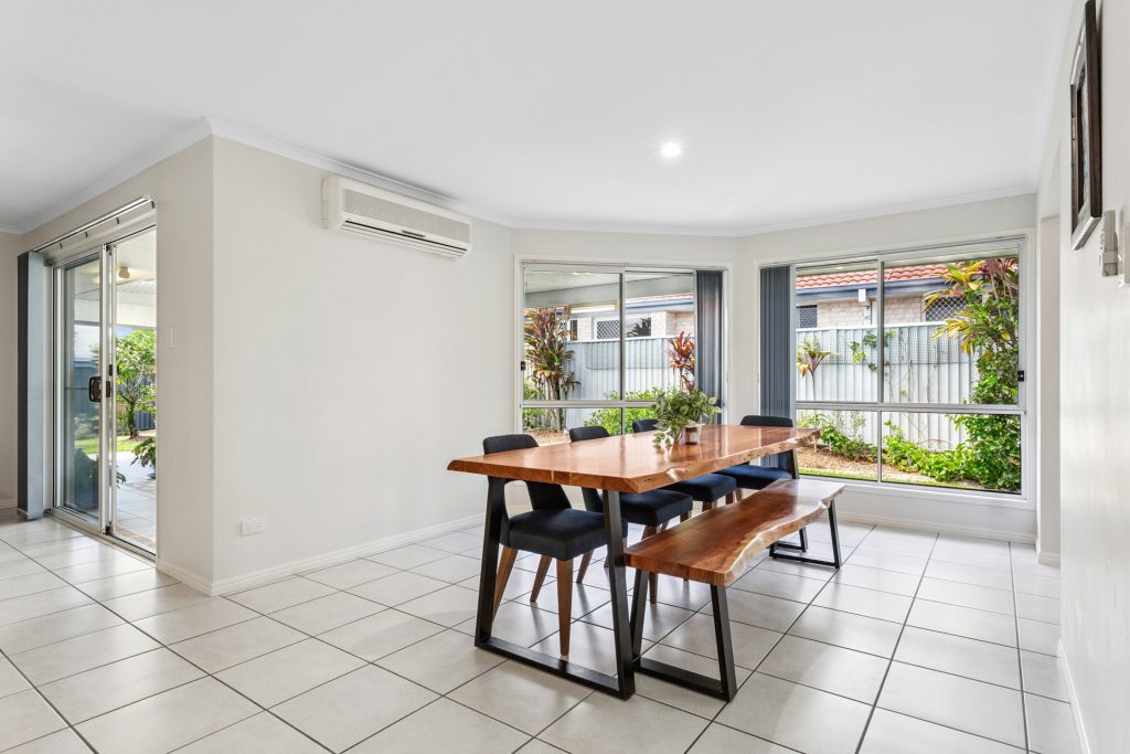 Sold - 7 Kwila Place - New Property in Little Mountain - Real Estate by Nicki Colam