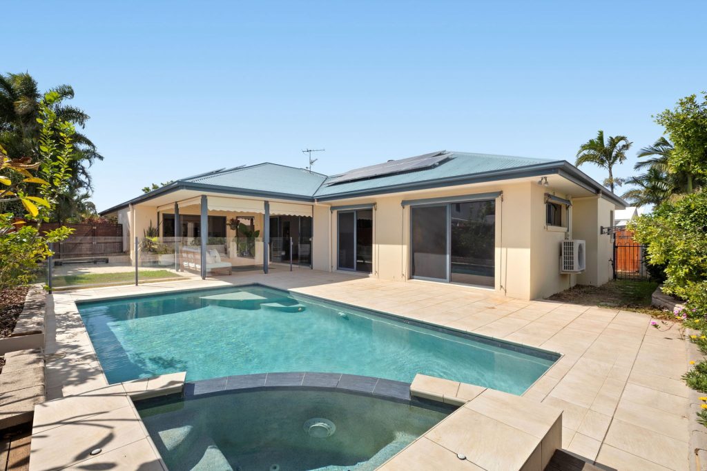 Sold - 3 Bahamas Circuit - New Property in Kawana Island - Real Estate by Jodie Hedley-Ward