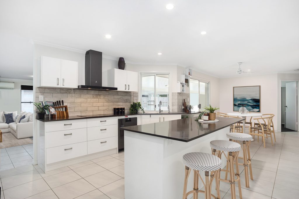 Sold - 11 Parkview Road - New Property in Glass House Mountains - Real Estate by Cassi Nuske