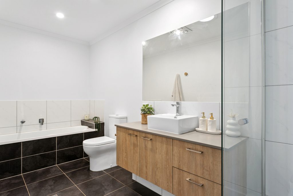 Sold - 2/17 Wood Crescent - New Property in Baringa - Real Estate by Stephen Claassens