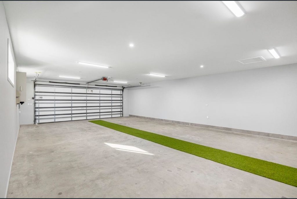 For Rent - 18 North Point Crescent - New Property in Pelican Waters - Real Estate by Lara Kavanagh