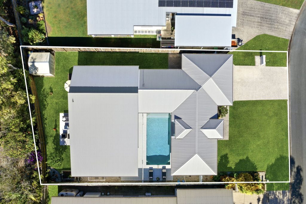 Sold - 5 Bellanboe Circuit - New Property in Pelican Waters - Real Estate by 