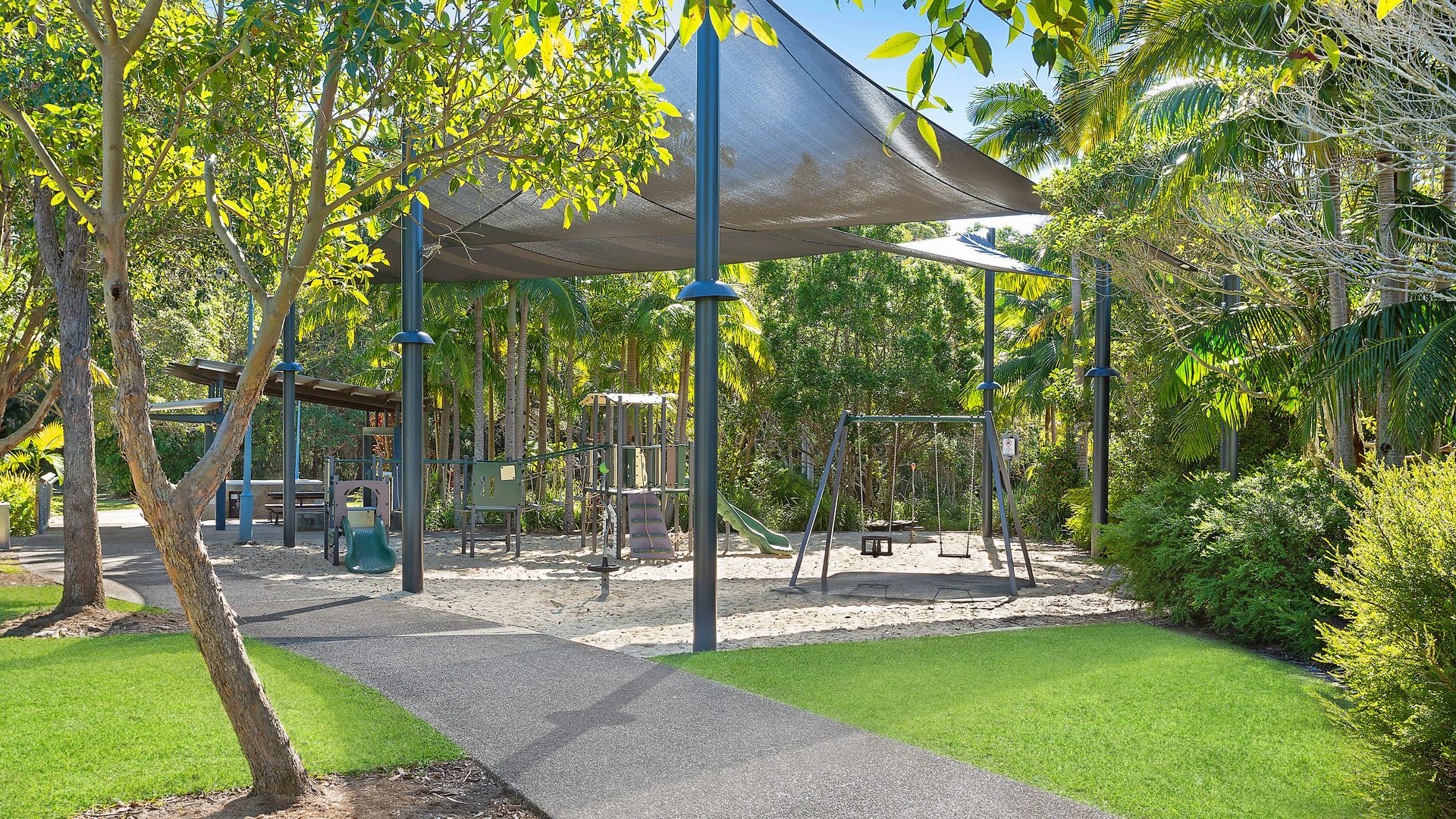 For Sale - 2 Lillypilly Court - New Property in Meridan Plains - Real Estate by Nicki Colam