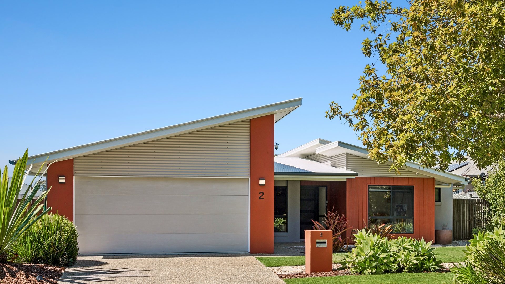 For Sale - 2 Lillypilly Court - New Property in Meridan Plains - Real Estate by Nicki Colam