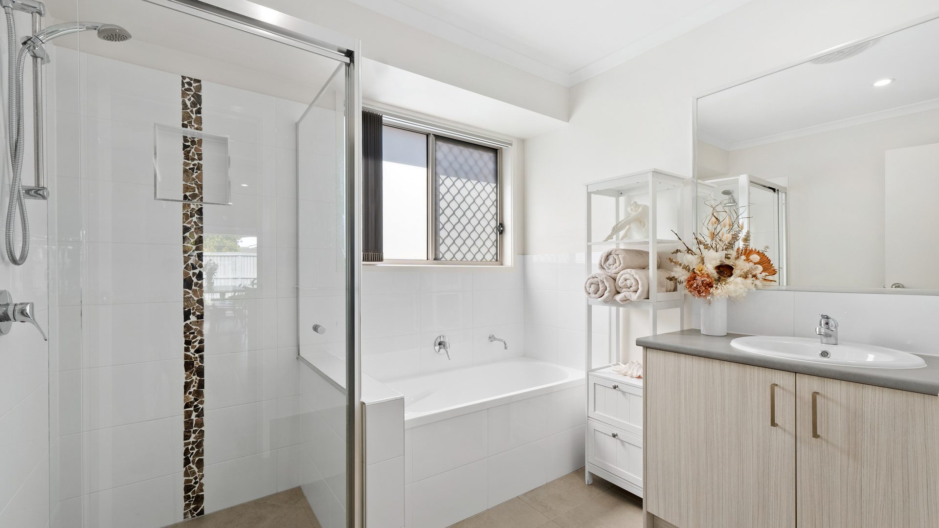 For Sale - 32 Olive Circuit - New Property in Caloundra West - Real Estate by Jodie Hedley-Ward