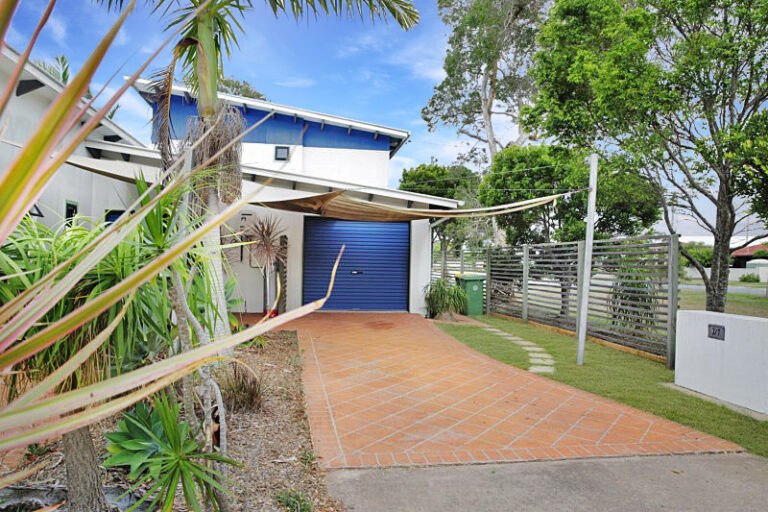 3/7 Roberts Street, Golden Beach