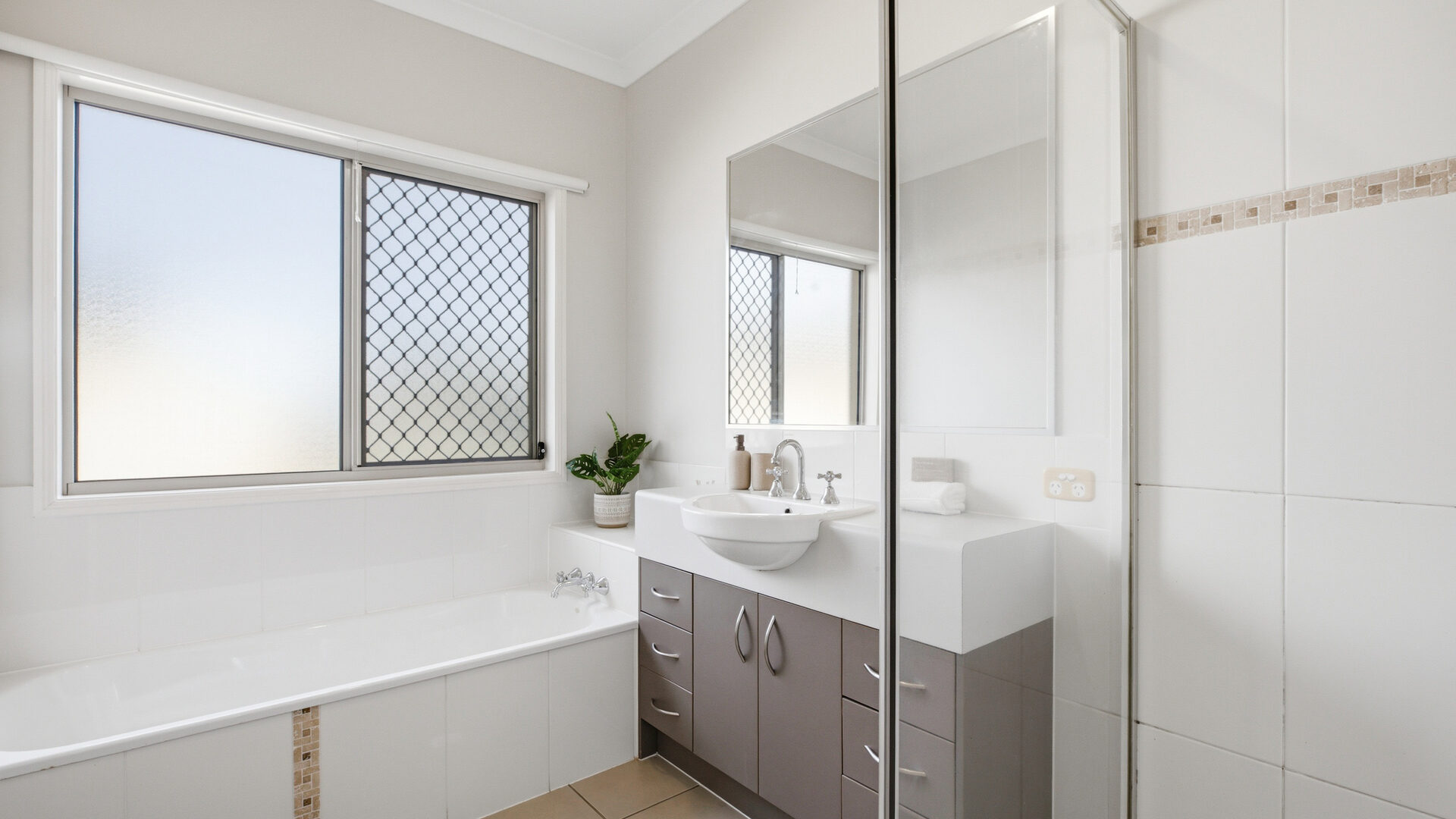 For Sale - 2 Cayenne Court - New Property in Glass House Mountains - Real Estate by Jo Daley