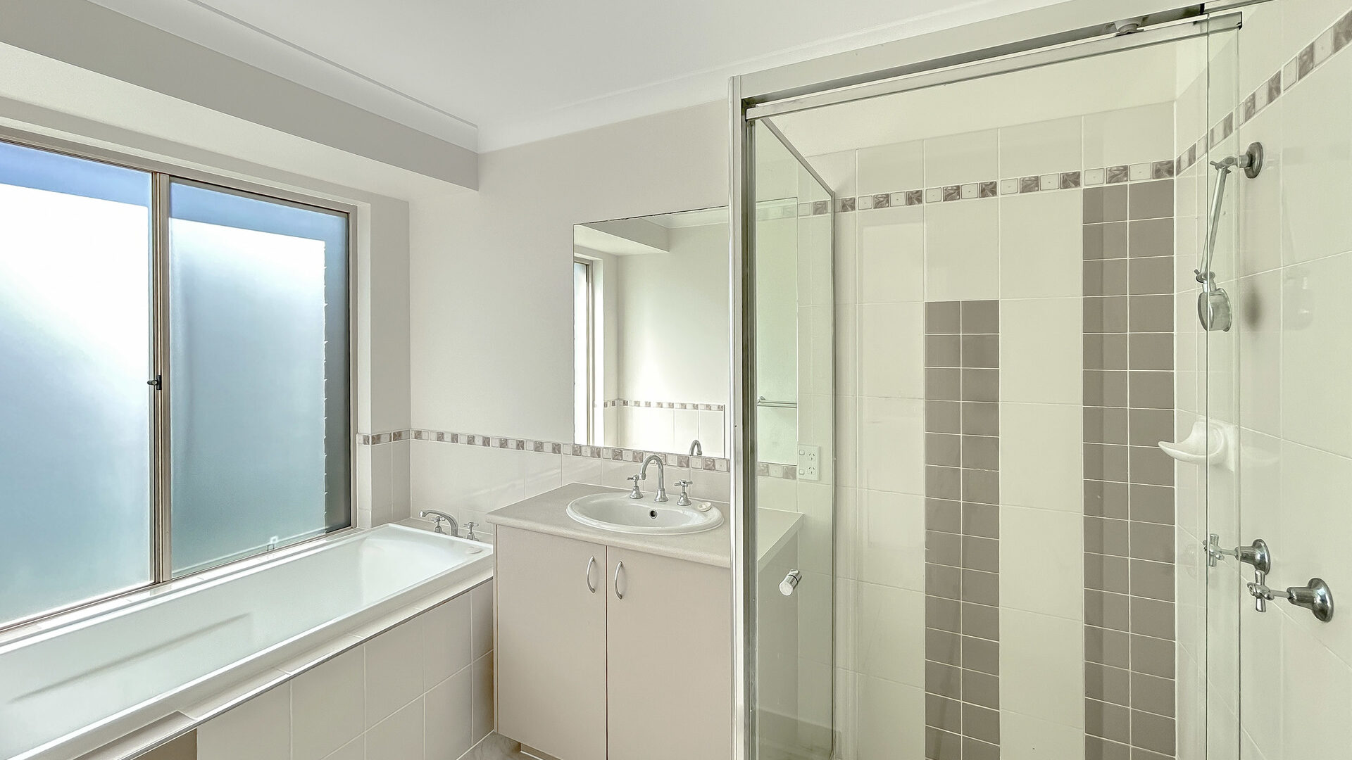For Rent - 7 Rainbow Court - New Property in Glass House Mountains - Real Estate by Lara Kavanagh
