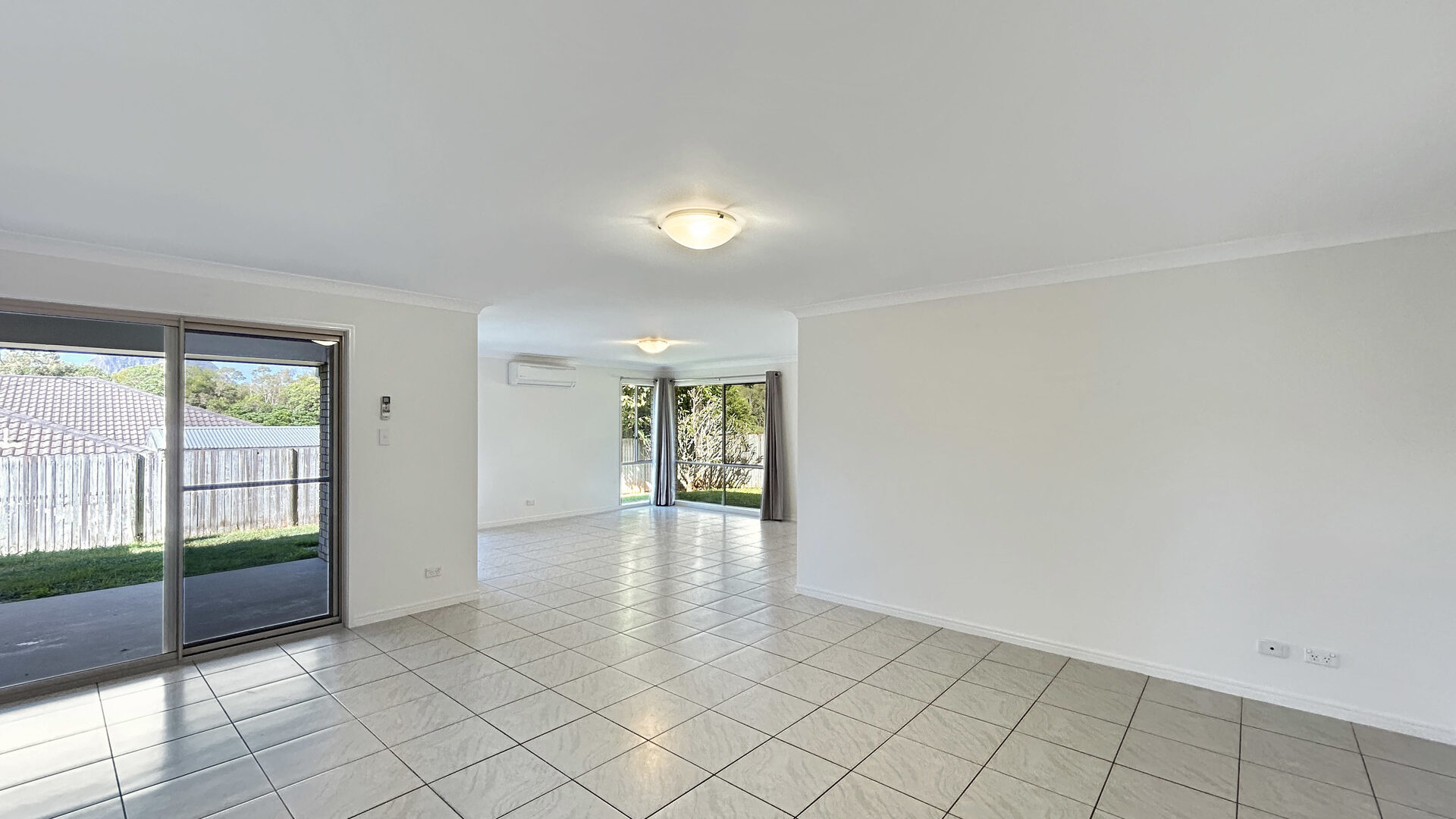 For Rent - 7 Rainbow Court - New Property in Glass House Mountains - Real Estate by Lara Kavanagh