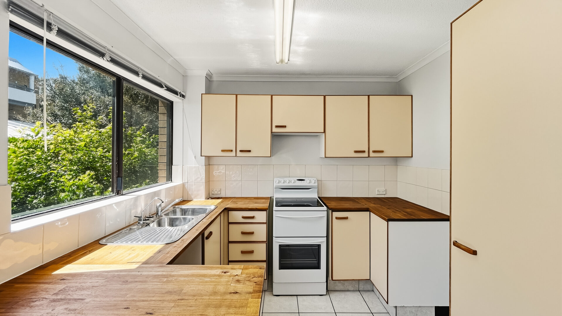For Rent - 4/43 Lower Gay Terrace - New Property in Caloundra - Real Estate by Lara Kavanagh