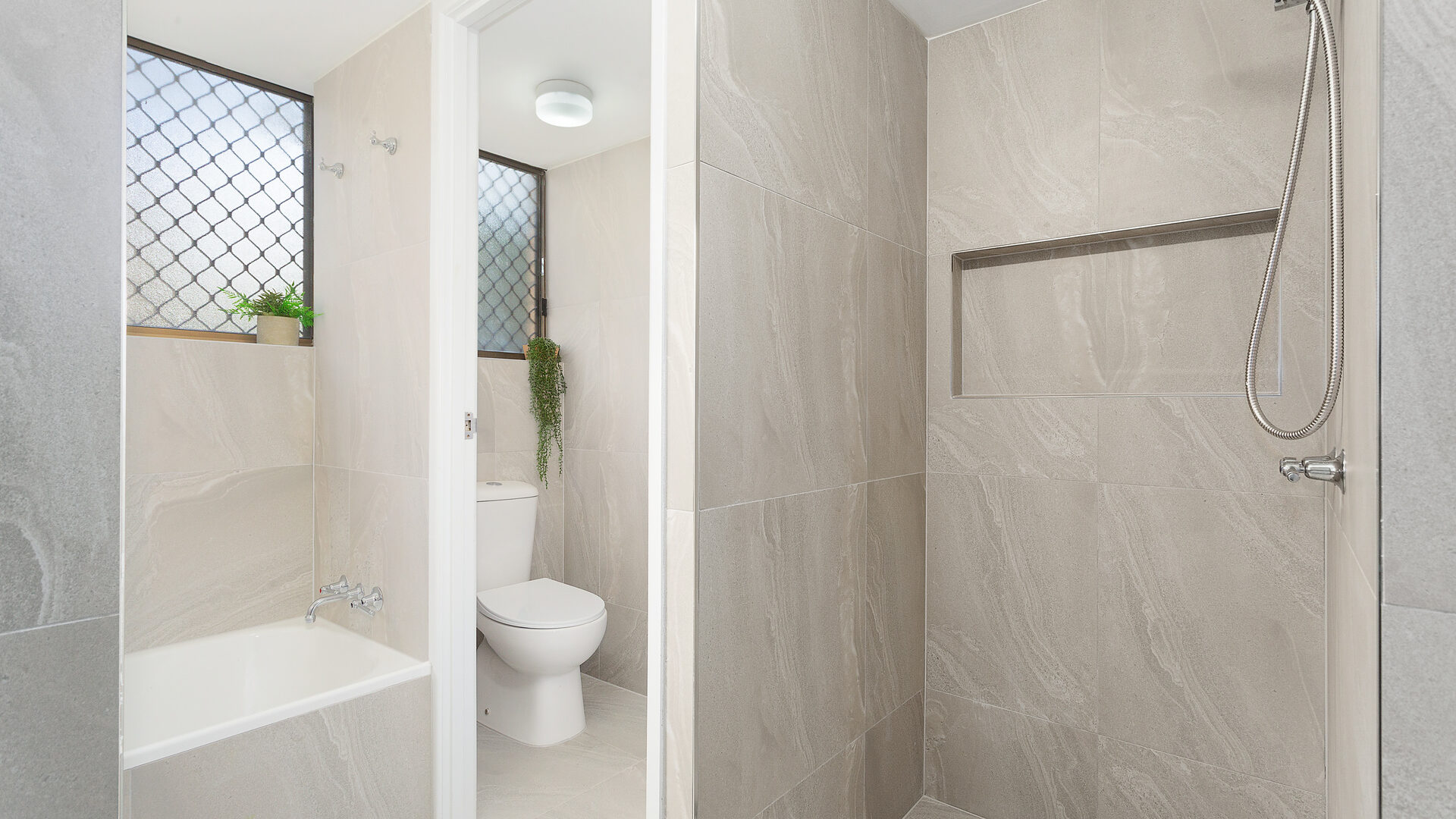 For Sale - 1/6 Coonowrin Street - New Property in Battery Hill - Real Estate by Nicki Colam