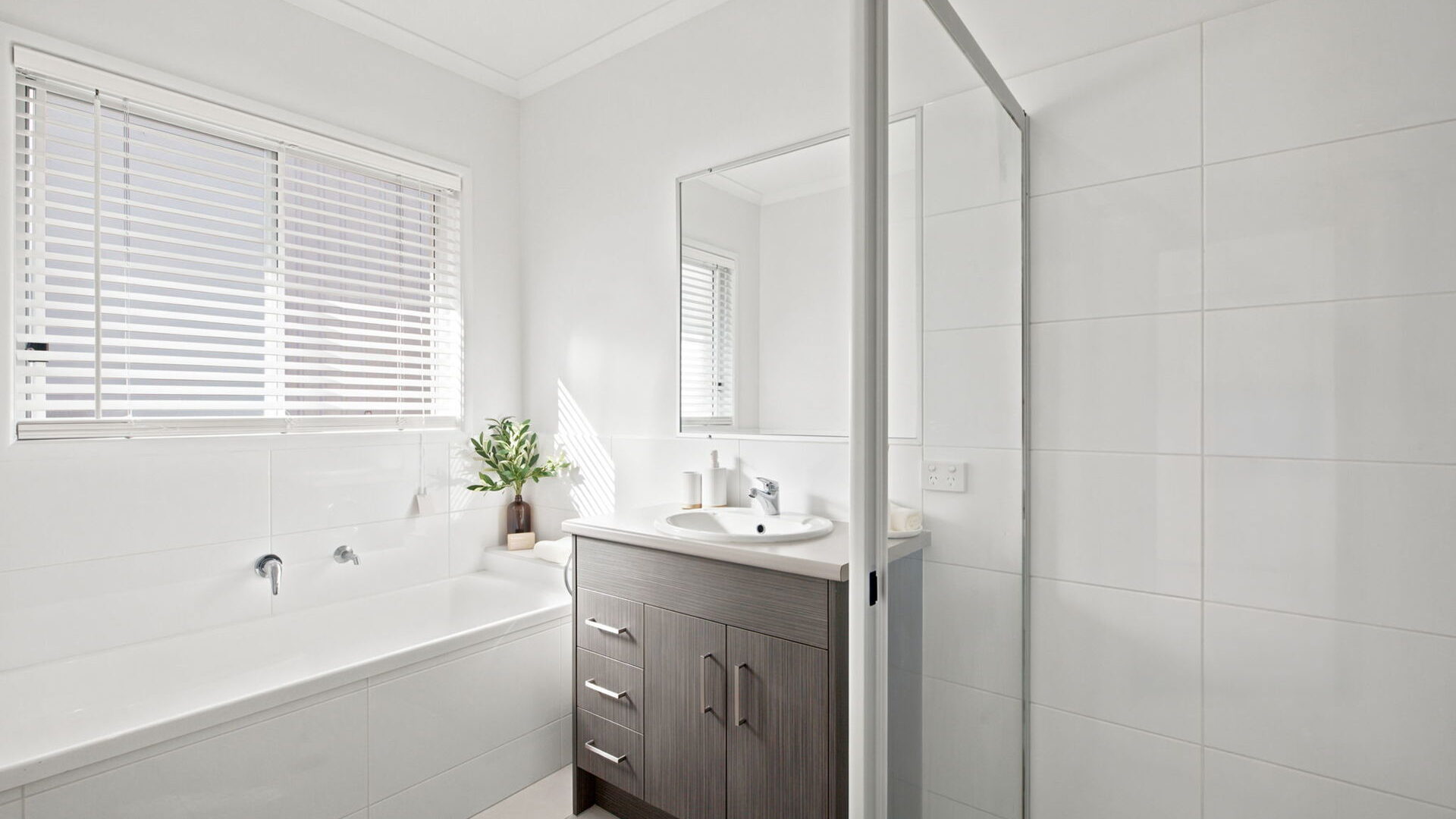 For Sale - 4 Haven Court - New Property in Mooloolah Valley - Real Estate by Jo Daley