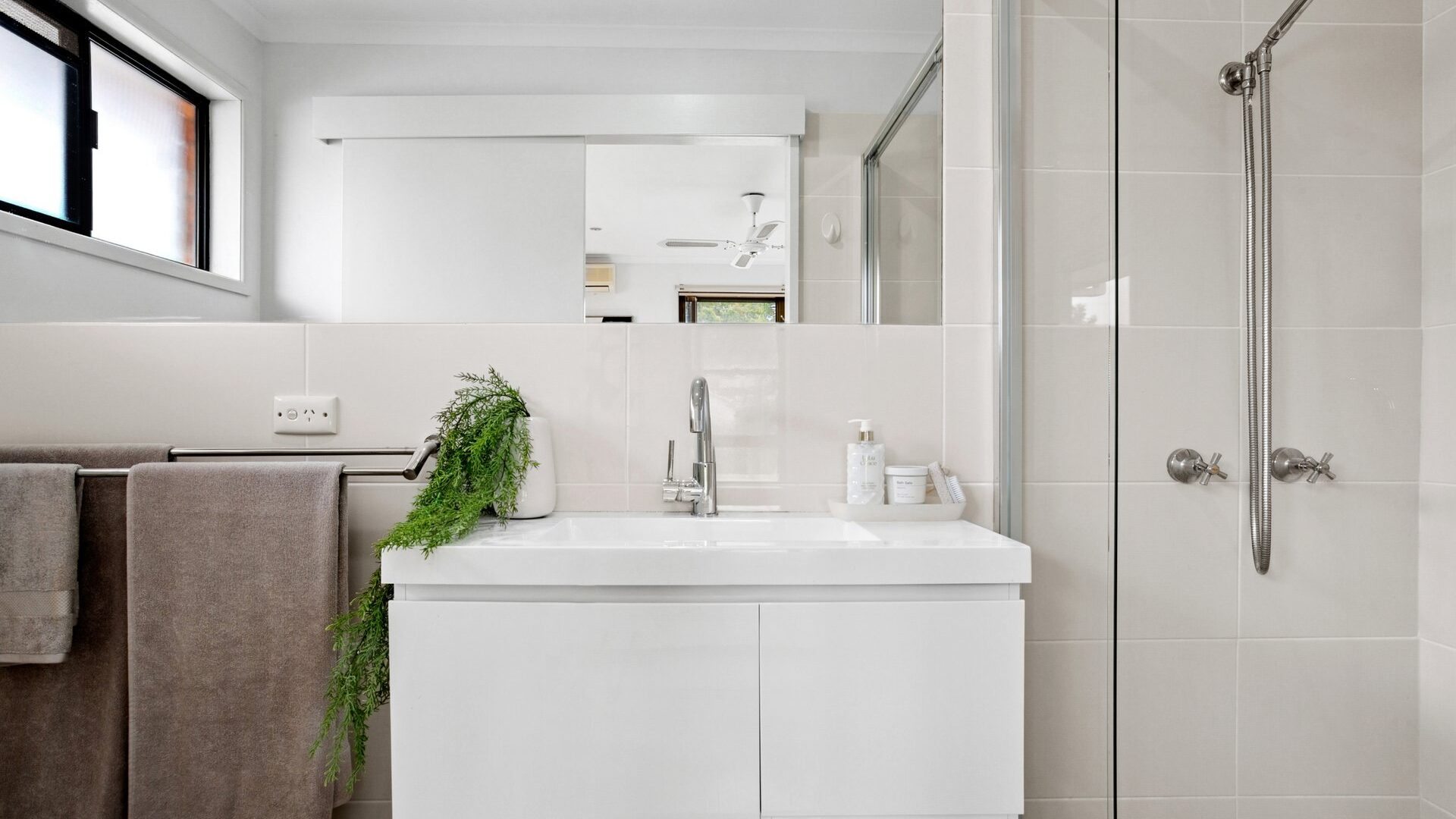 For Sale - 9 Ramsay Crescent - New Property in Golden Beach - Real Estate by Carinda Ivens