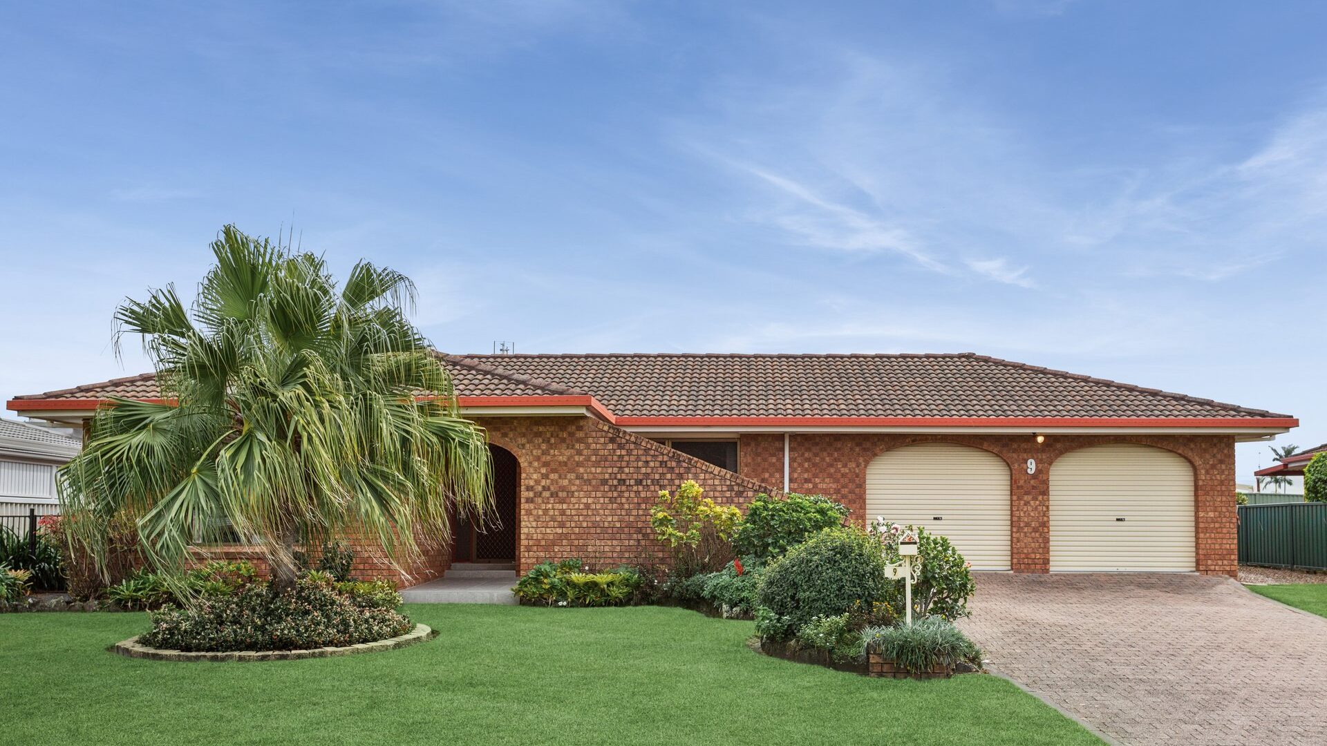 For Sale - 9 Ramsay Crescent - New Property in Golden Beach - Real Estate by Carinda Ivens