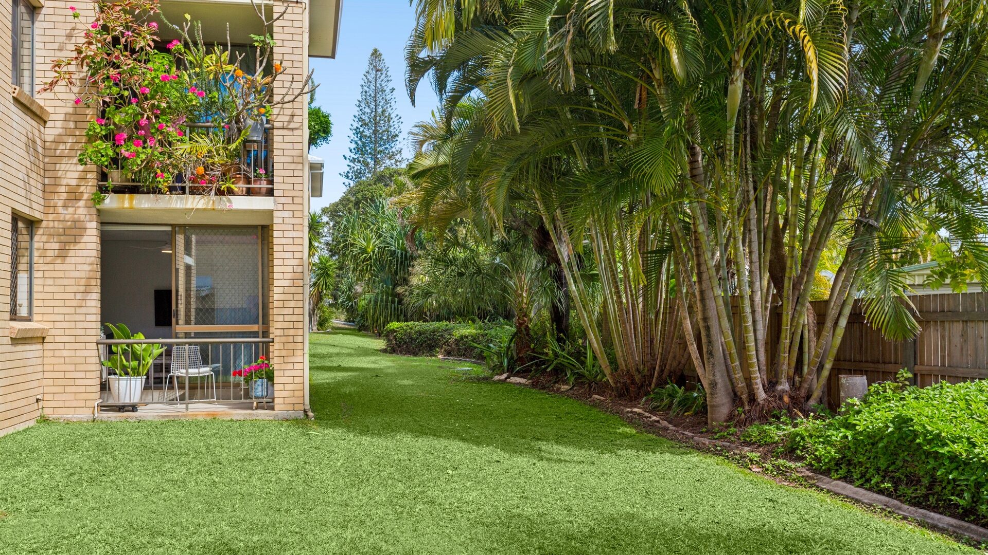 For Sale - 1/6 Coonowrin Street - New Property in Battery Hill - Real Estate by Nicki Colam