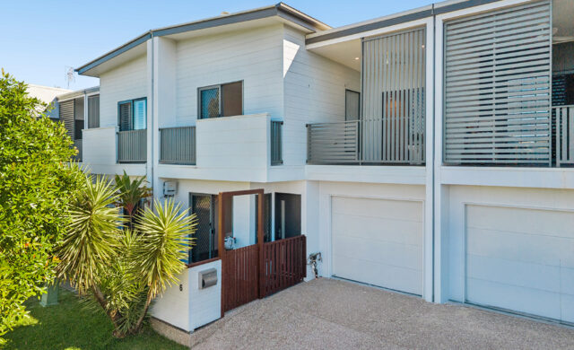 For Sale - 6 Farley Street - New Property in Baringa - Real Estate by Stephen Claassens